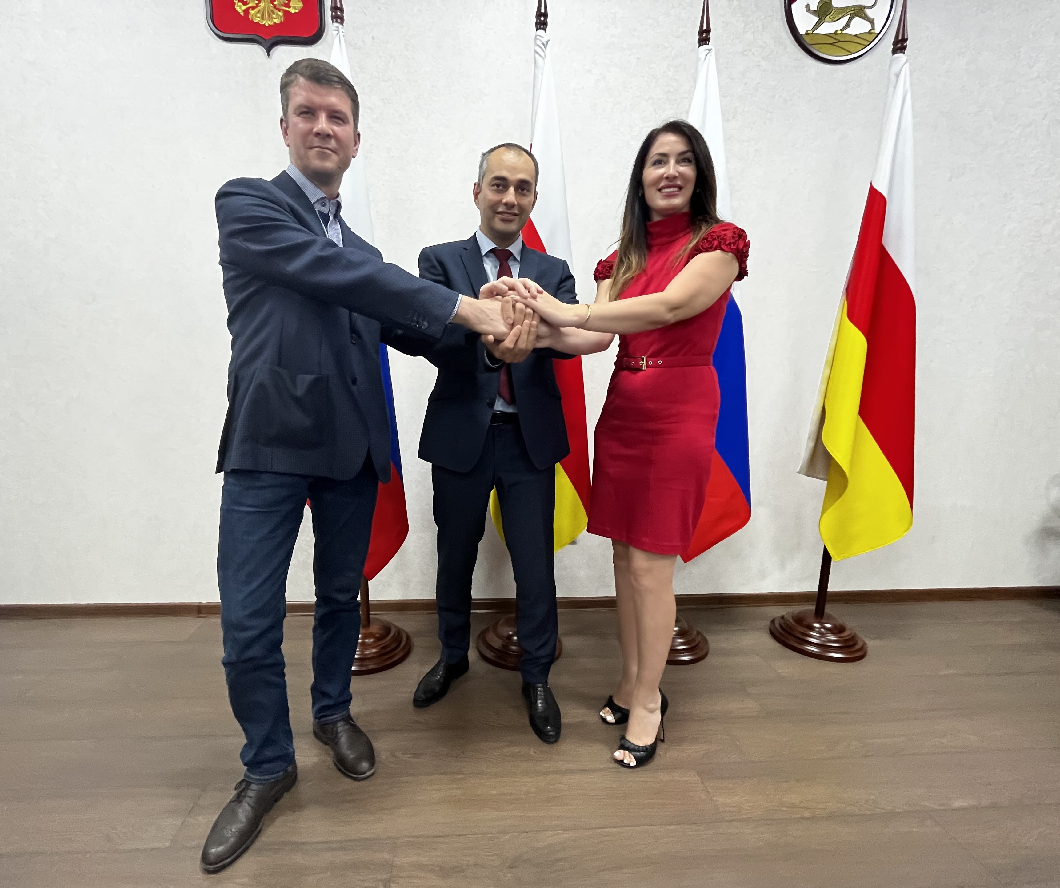 Комитет по туризму Северной Осетии и два туроператора договорились развивать туризм в регионе