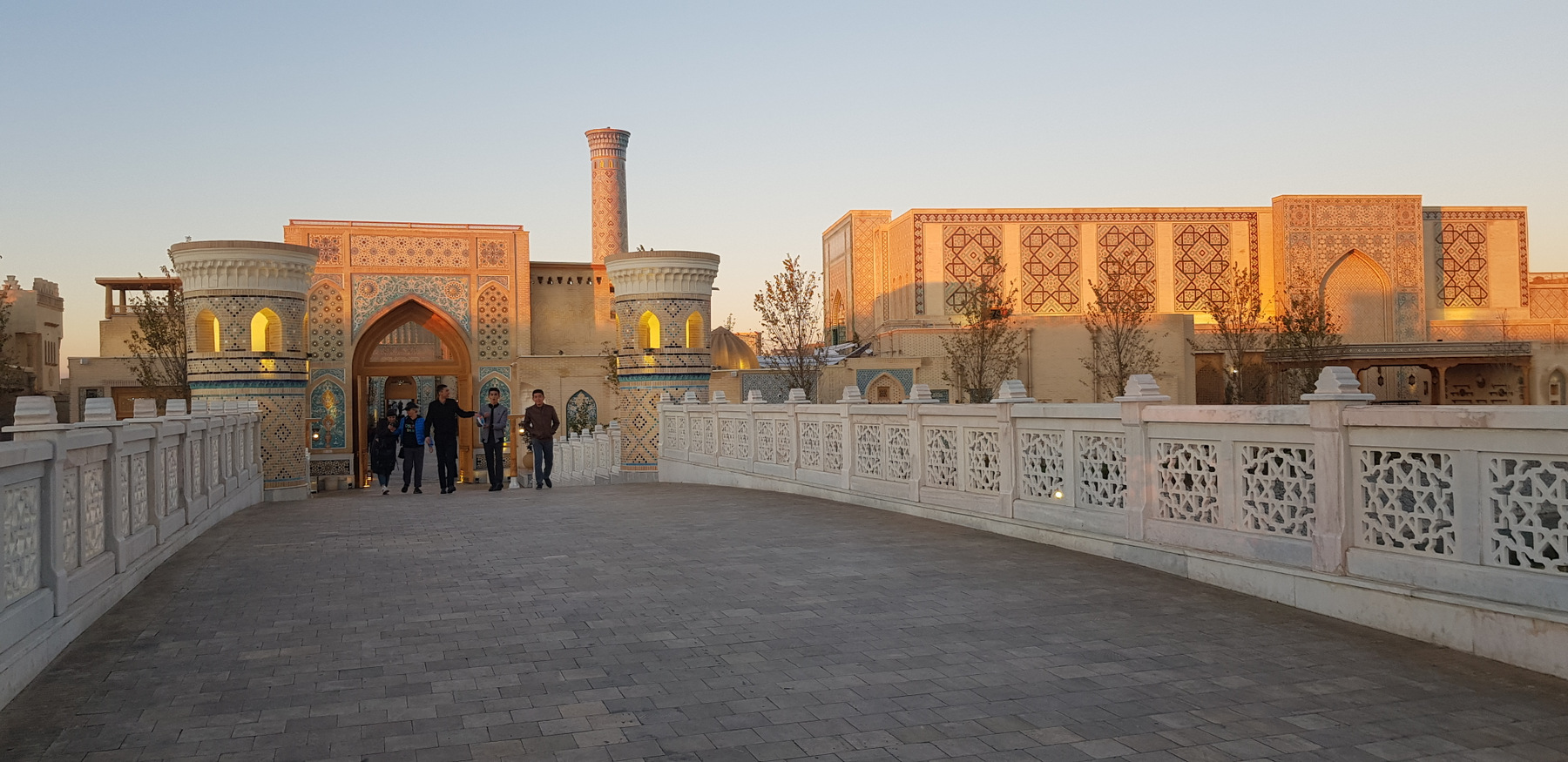 Узбекистан планирует принять 7 млн иностранных туристов в 2023 году