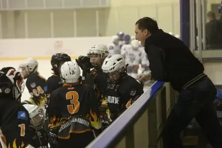 Детский турнир по хоккею памяти Александра Козицына стартовал в Свердловской области